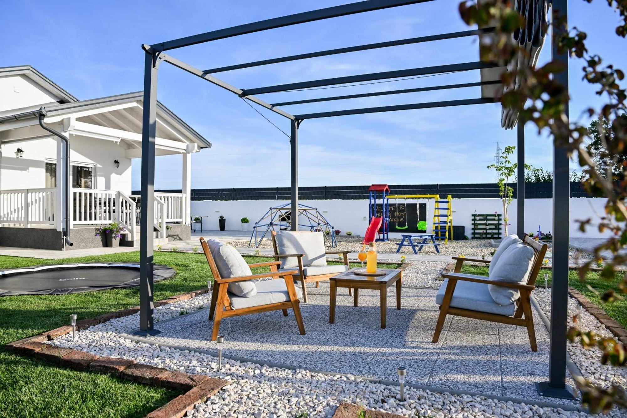 Holiday Home Aprilis With Pool, Jacuzzi And Sauna Galovac  Bagian luar foto